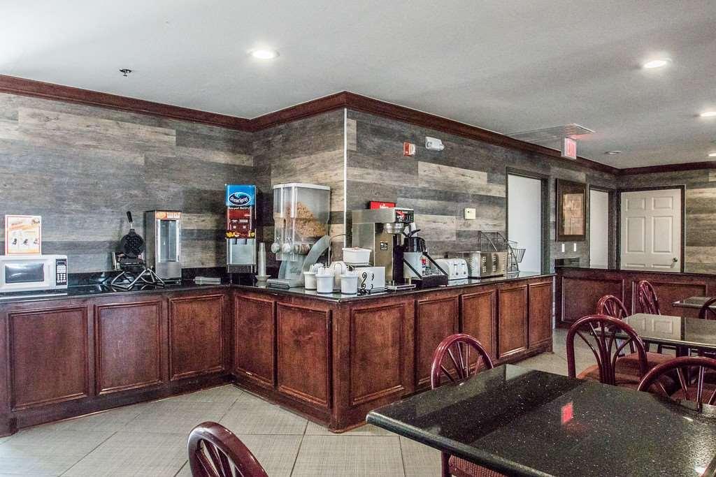 Americas Best Value Inn Fort Worth Exterior photo